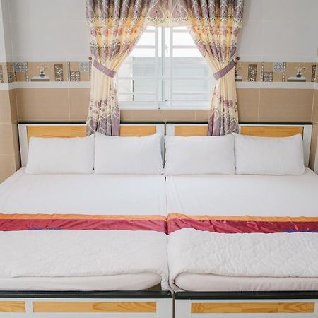 Hiep Hoa Hotel Чау Док Екстериор снимка