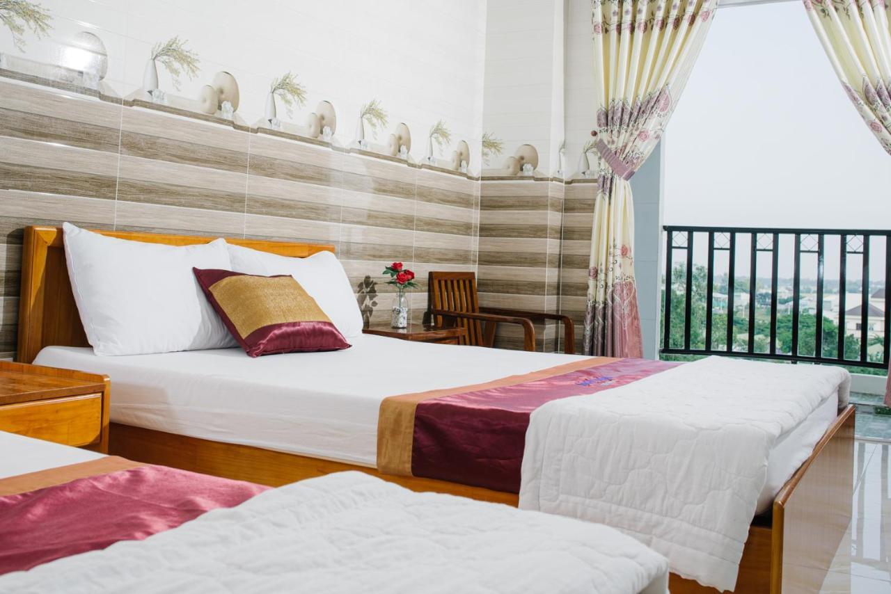 Hiep Hoa Hotel Чау Док Екстериор снимка