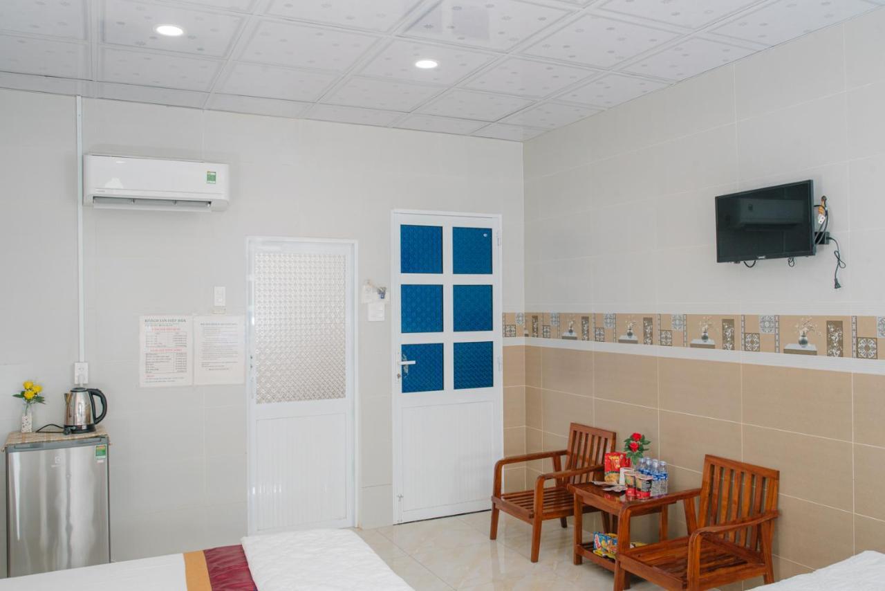 Hiep Hoa Hotel Чау Док Екстериор снимка