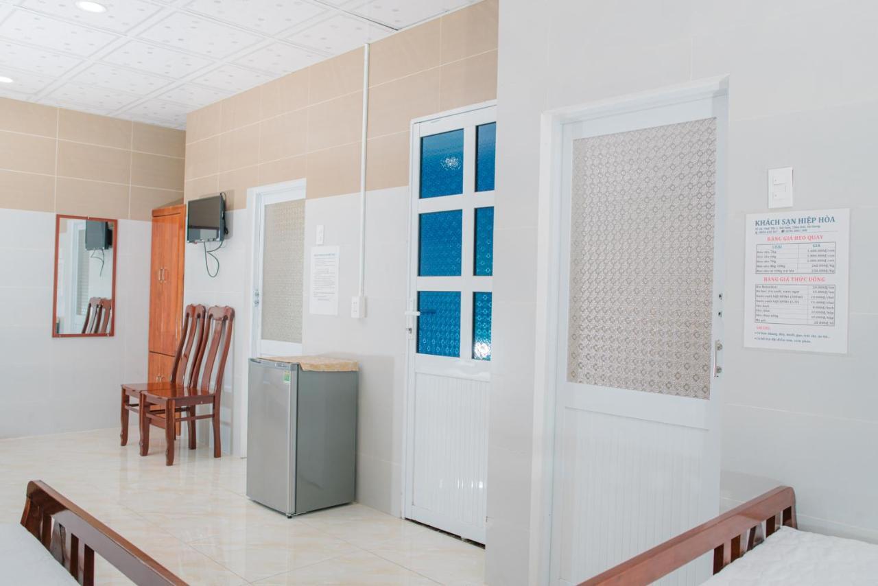 Hiep Hoa Hotel Чау Док Екстериор снимка
