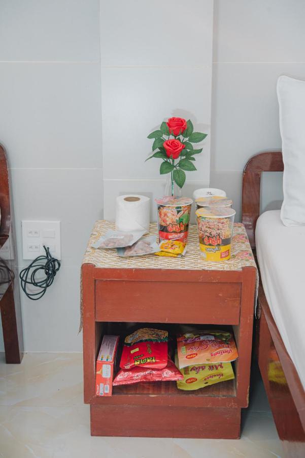 Hiep Hoa Hotel Чау Док Екстериор снимка